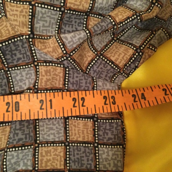 Alfred Dunner Women’s Checked Multicolored Blouse - Picture 6 of 8